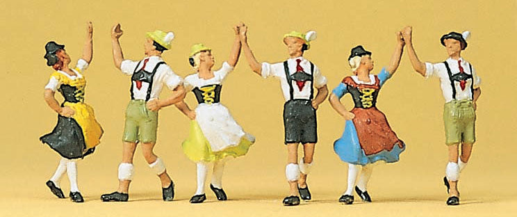 Preiser 10241 HO Scale Folk Dancers Ring Dance Figures