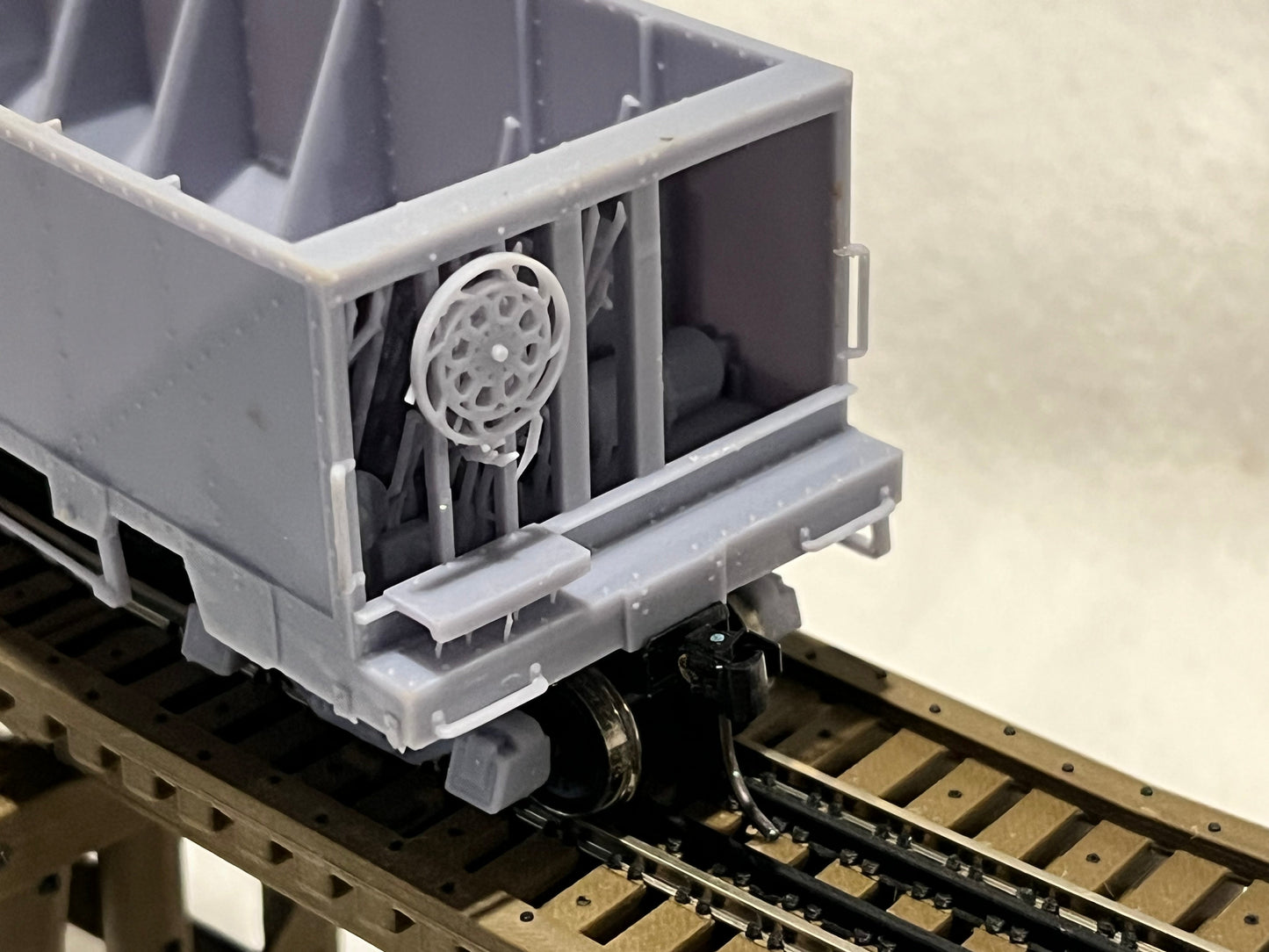 US Gypsum (USG) Railroad gondola in HOn3, Sn3, On30, On3