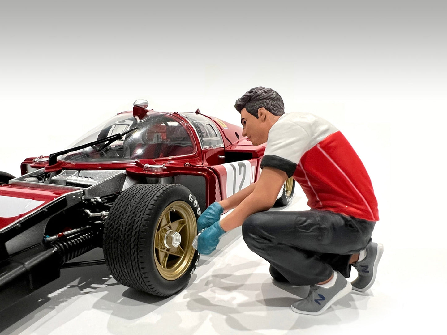 "Race Crew" Figure #5 for 1/18 scale models by American Diorama