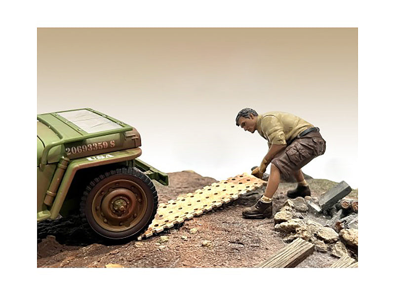 "4X4 Mechanic" Figure 2 with Board Accessory for 1/18 Scale Models by American Diorama  free shipping USA