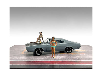 "Car Wash Girls" Set 1 Dorothy and Barbara 2 Piece Figure for 1/43 Scale Models by American Diorama  free shipping USA