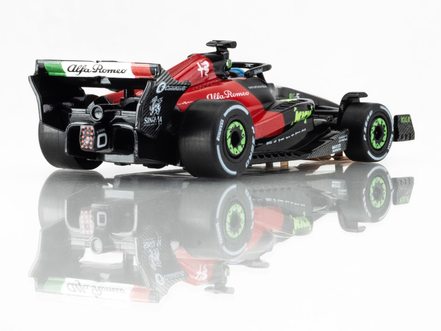 AFX Alfa Romeo 2023 F1 Monza Spa HO Slot Car 22080 22081 Formula One