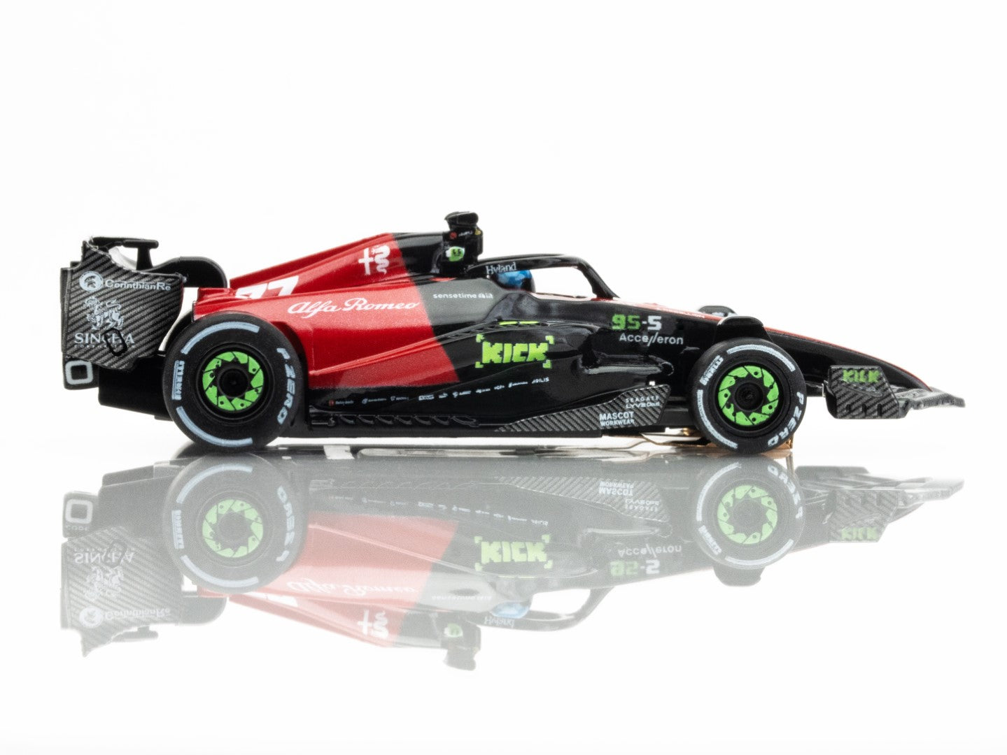 AFX 22081 Alfa Romeo F1 Spa Valtteri Bottas HO Slot Car Formula One