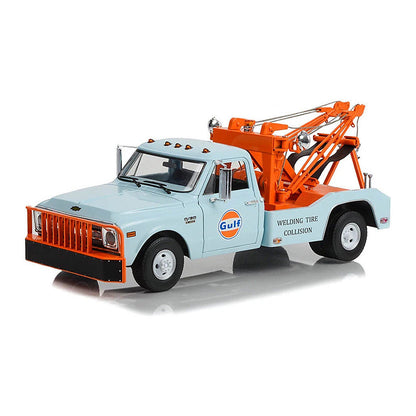 Greenlight 13624 1/18 Scale Gulf Oil 'Welding Tire Collision'