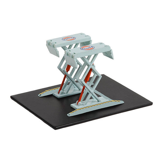 Greenlight 16160-B 1/64 Scale Gulf Oil - Automotive Double Scissor Lift Auto