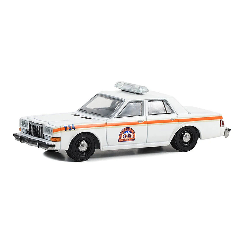 Greenlight 30444 1/64 Scale Nyc Ems - 1983 Dodge Diplomat City Of