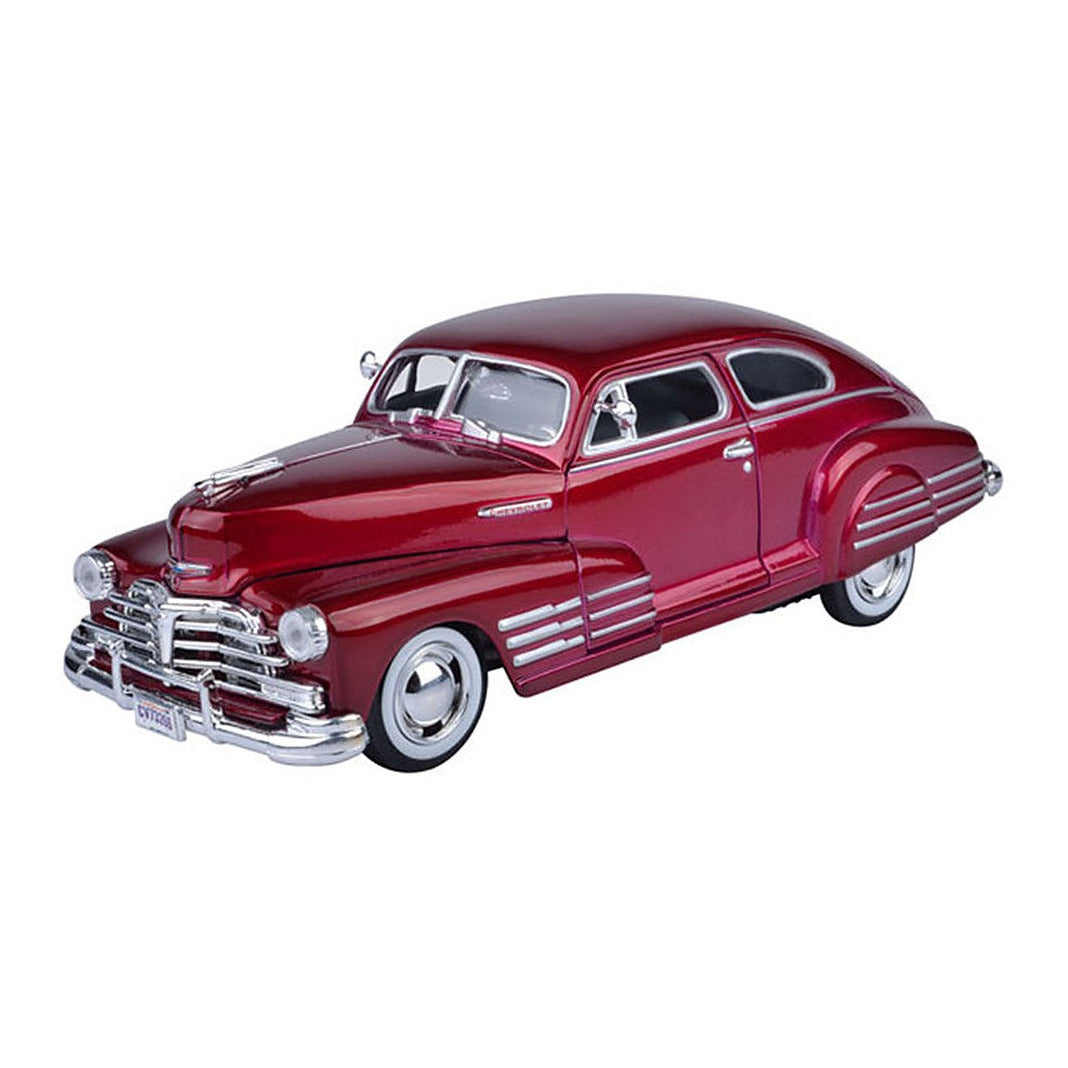 Motormax 73266AC-MR 1/24 Scale 1948 Chevrolet Aerosedan Fleetline