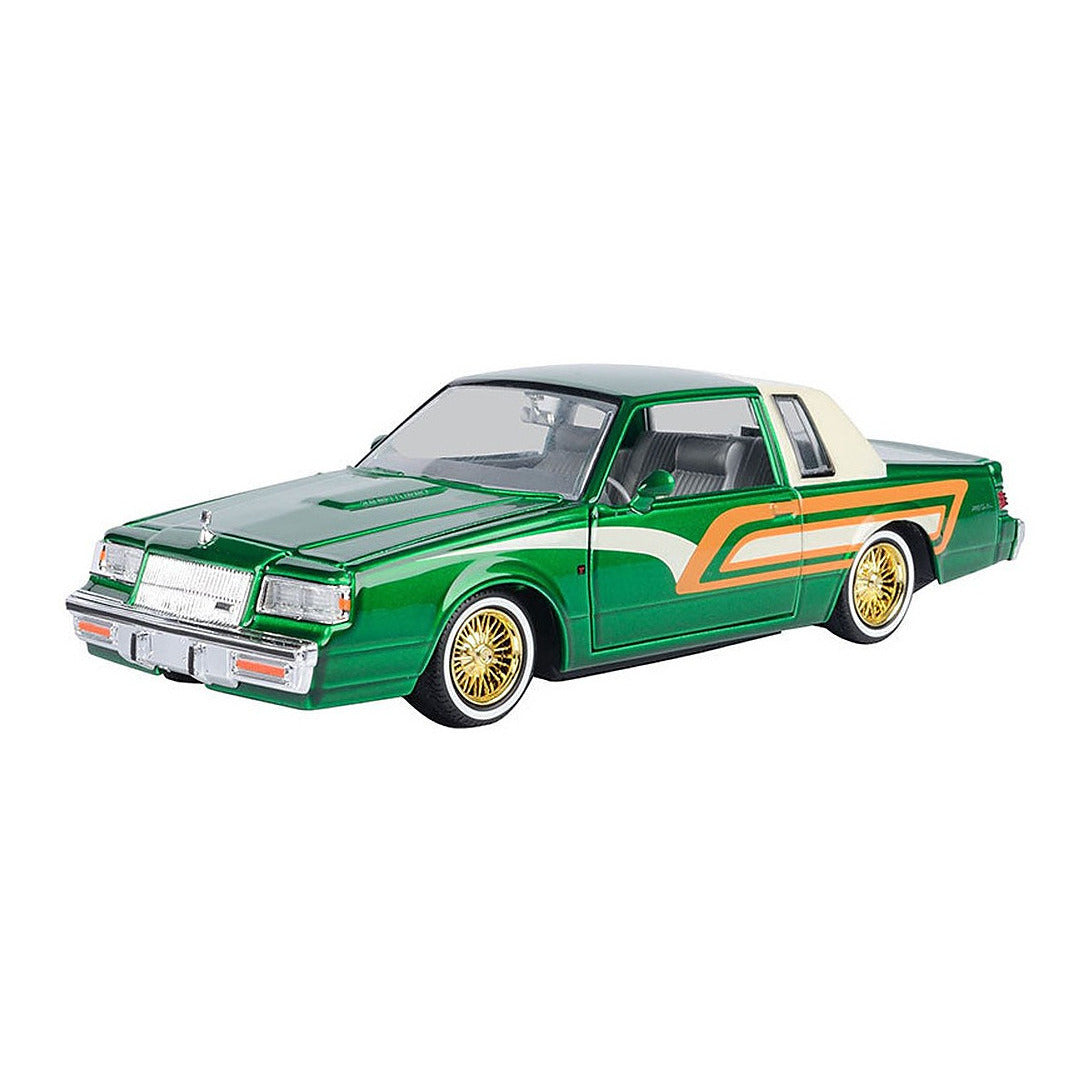 Motormax 79023MGRCR 1/24 Scale 1987 Buick Regal