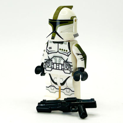 Olive Clone Trooper (Olive, P1) Minifig
