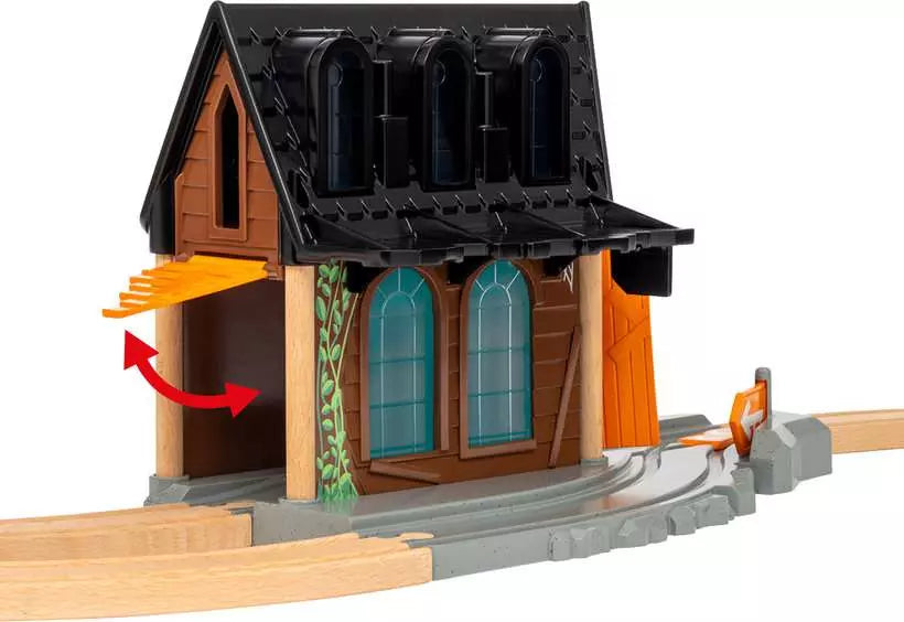 Brio: World Smart Tech Sound Spooky Train Station