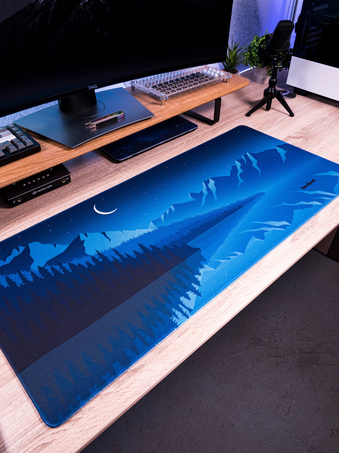 Alberta V2 Desk Mat
