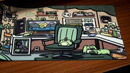 Froggy Office Desk Mat from Hipyo Tech x Ryan's Notes