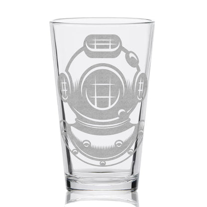 MARINE & OCEAN Pint Glasses by LumEngrave