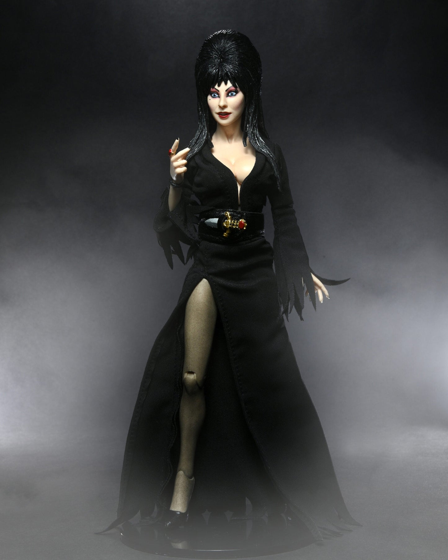 NECA Elvira, Mistress of the Dark – 8? Clothed Action Figure – Elvira