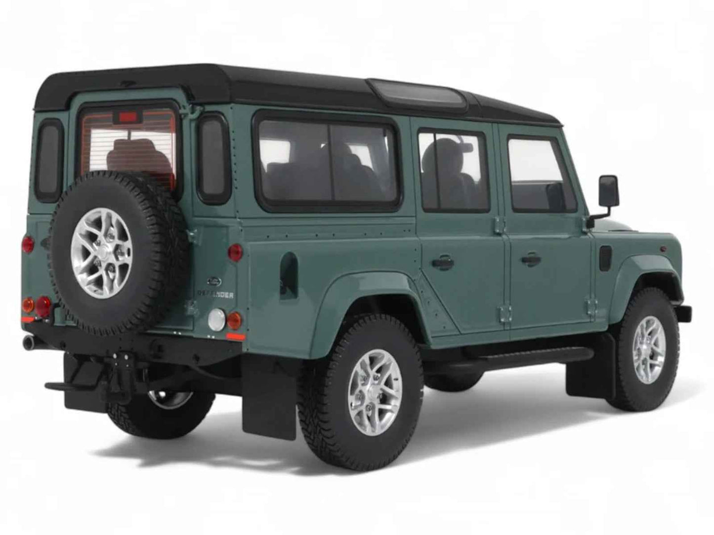 2016 Land Rover Defender 3 Station Wagon Green with Black Top 1/18 Model Car by GT Spirit