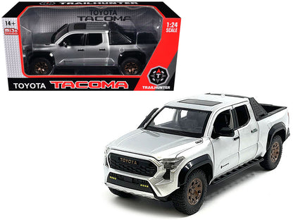2024 Toyota Tacoma Trailhunter Edition Pickup Truck Silver Metallic 1/24 Diecast Model Car  free shipping USA