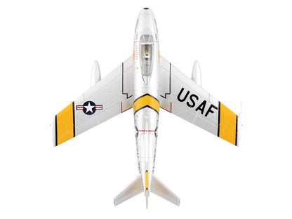 North American F-86E Sabre Fighter Aircraft "51-2752 Colonel George Andrew Davis Jr. 4th FIG 334th FIS" (1952) United States Air Force "Air Power Series" 1/72 Diecast Model by Hobby Master