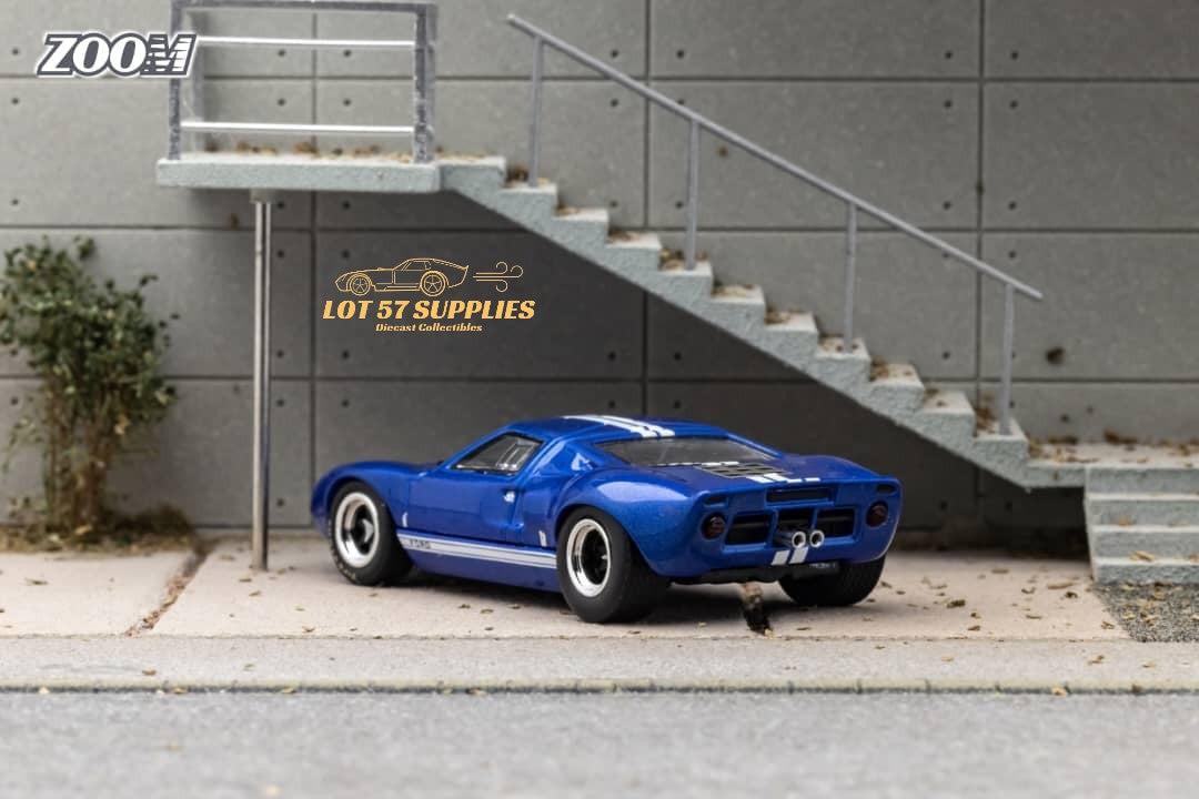 Zoom Ford GT40 MK1 Blue White Stipe #2 1:64