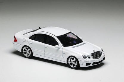 MK Model Mercedes-Benz E63 AMG W211 White 1:64