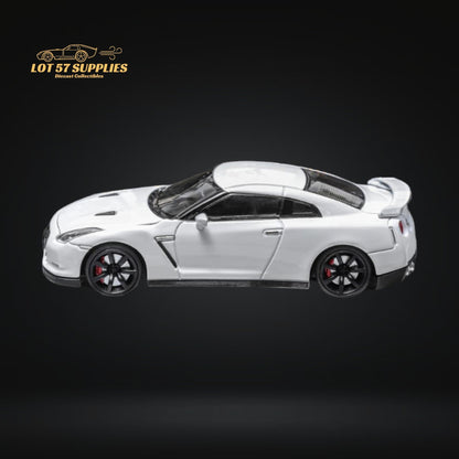 Focal Horizon Nissan Skyline GT-R R35 White 1:64