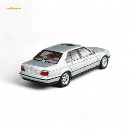DCM BMW E38 740iL 7-Series in Silver 1:64