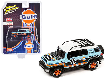2007 Toyota FJ Cruiser #11 Light Blue "Gulf Oil" with Roofrack Limited Edition to 6000 pieces Worldwide 1/64 Diecast Model Car by Johnny Lightning  free shipping USA