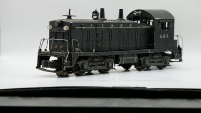 Lionel 623 SANTA FE NW2 SWITCHER, 52-54