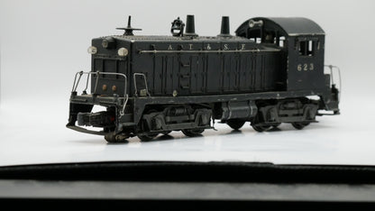 Lionel 623 SANTA FE NW2 SWITCHER, 52-54