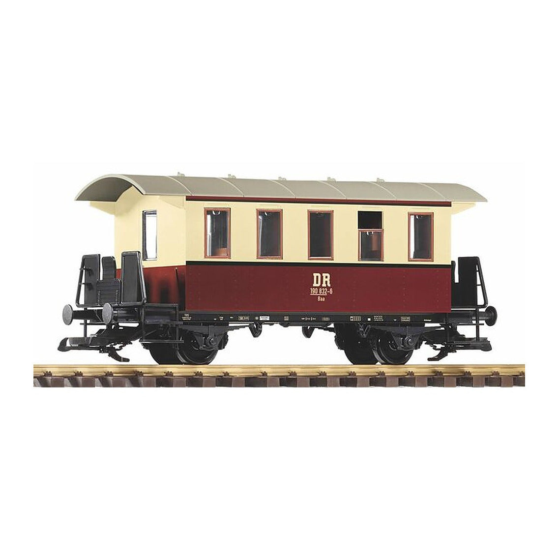 Piko 37928 G Scale DR Era III 2-Axle 2nd Class Coach