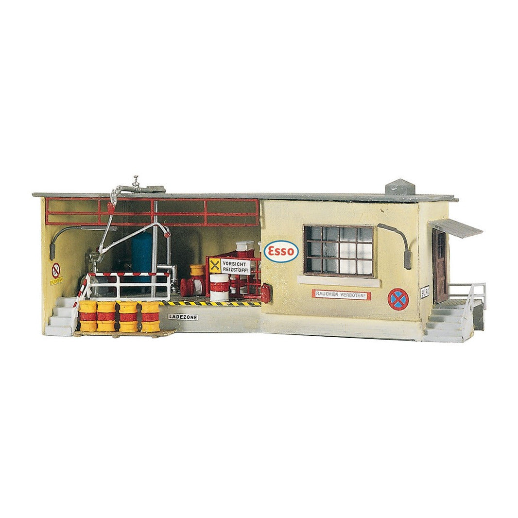 Piko 61106 HO Scale Tank Station Office Building Kit