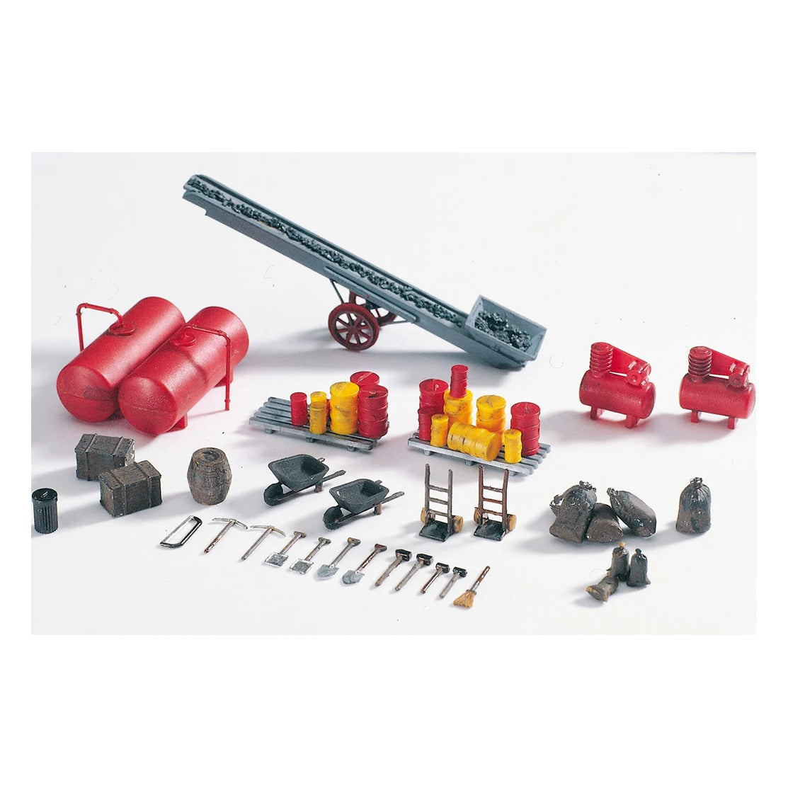 Piko 61111 HO Scale Coal Elevator & Accessories Kit