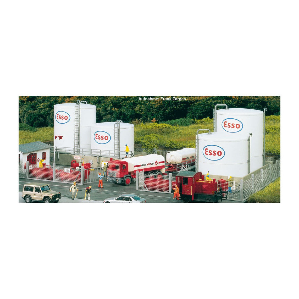 Piko 61141 HO Scale ESSO Tank Farm Complex Building Kit
