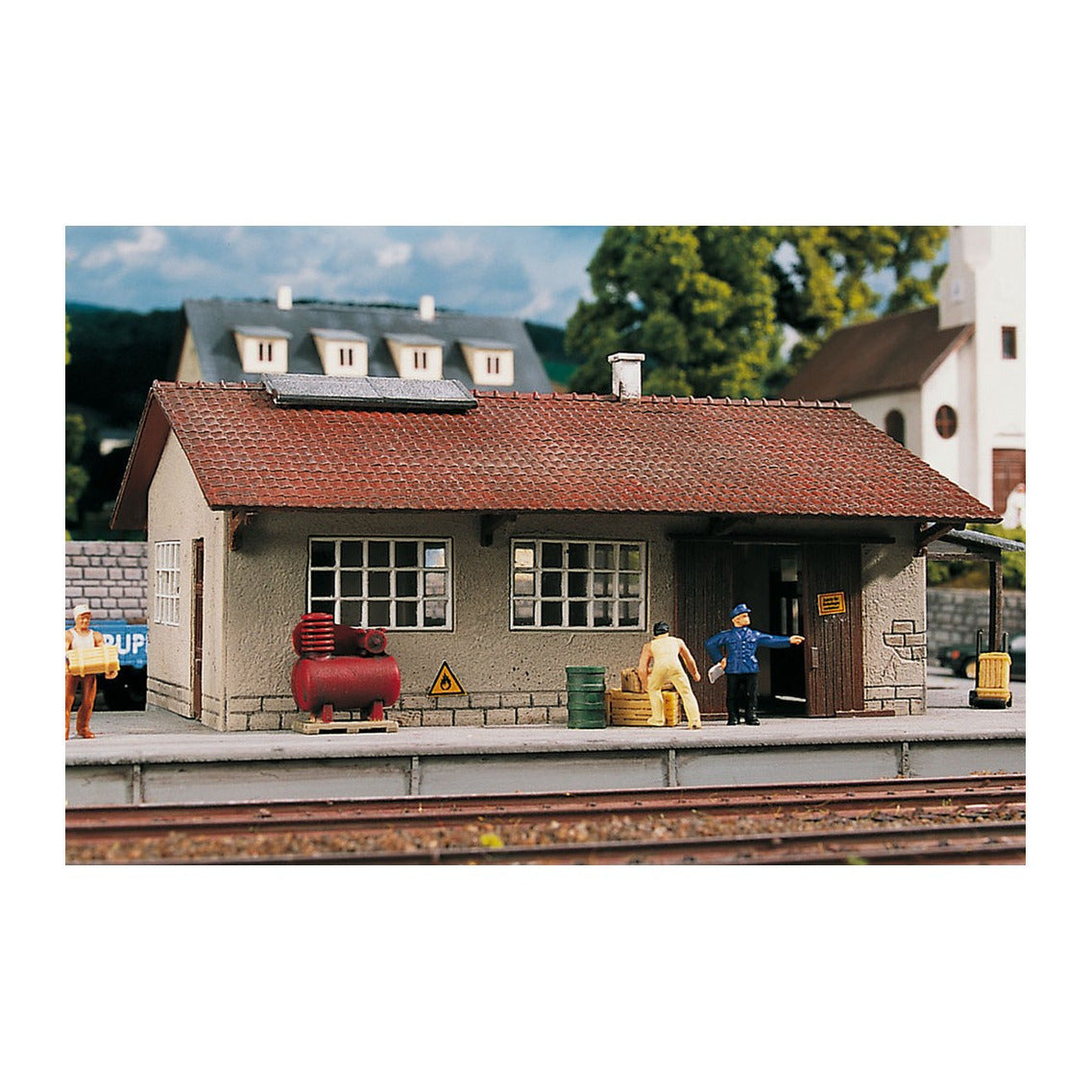 Piko 61824 HO Scale Burgstein Freight House Building Kit