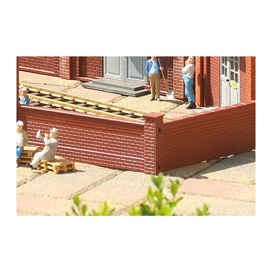 Piko 62288 G Scale Brick Factory Walls