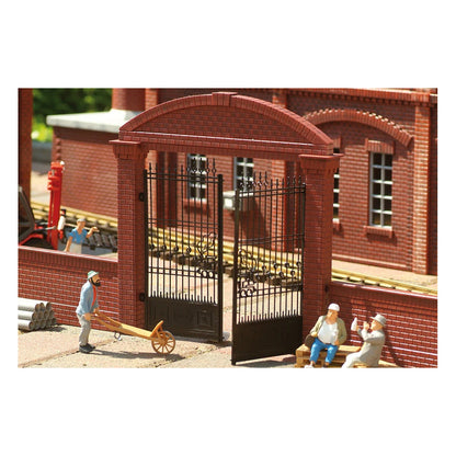Piko 62289 G Scale Factory Gate