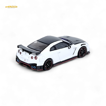 INNO64 Nissan GT-R R35 NISMO White 1:64