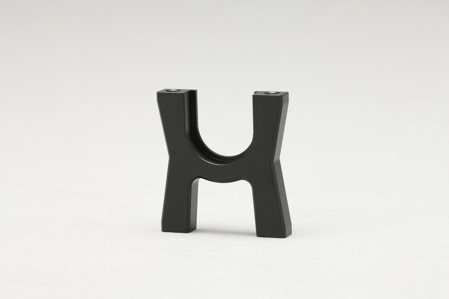 S4-304CM2A Yokomo Aluminum Center Mount