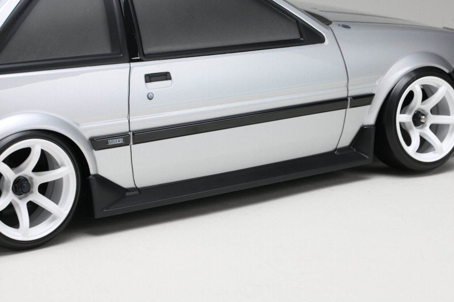 SD-AE86T2P Yokomo Toyota Sprinter Trueno AE86 2-Door Aero Parts Set