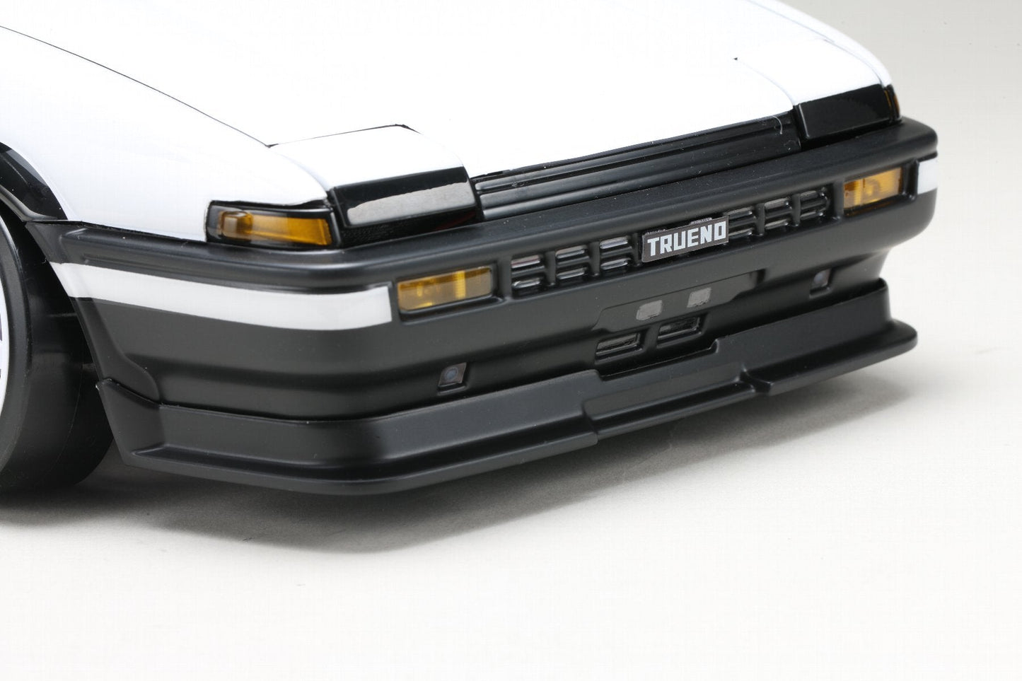 SD-AE86T3P Yokomo Toyota Sprinter Trueno AE86 3-Door Aero Parts Set