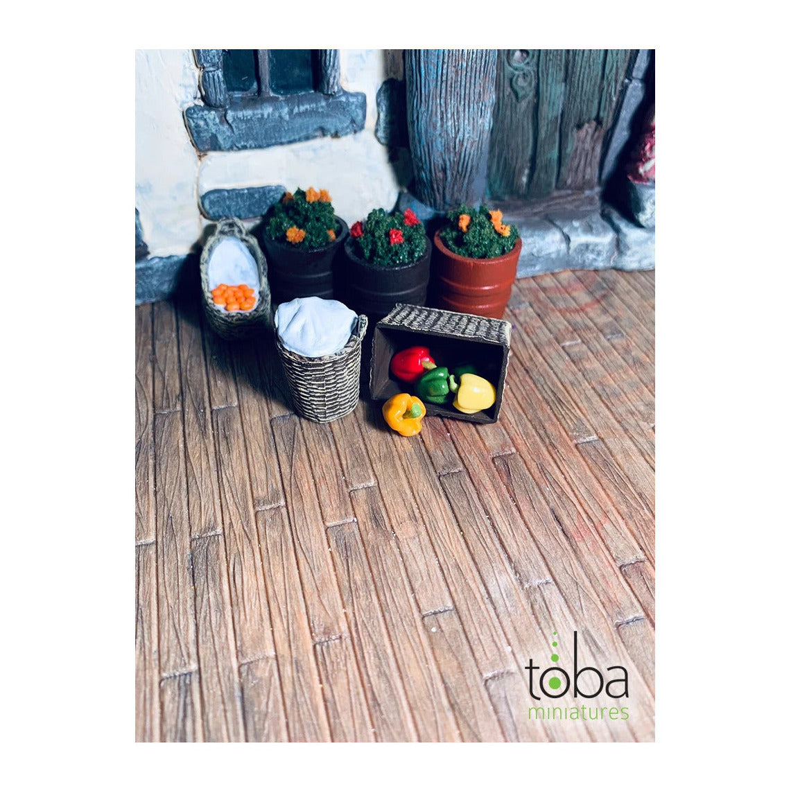 Toba Miniatures 1018 1/12 Scale Peppers (5)