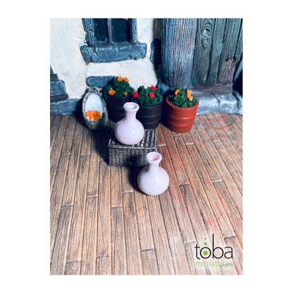 Toba Miniatures 1067 1/12 Scale Vases (2)
