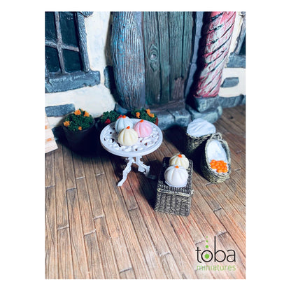 Toba Miniatures 1114 1/12 Scale Steamed Bao Buns (5)