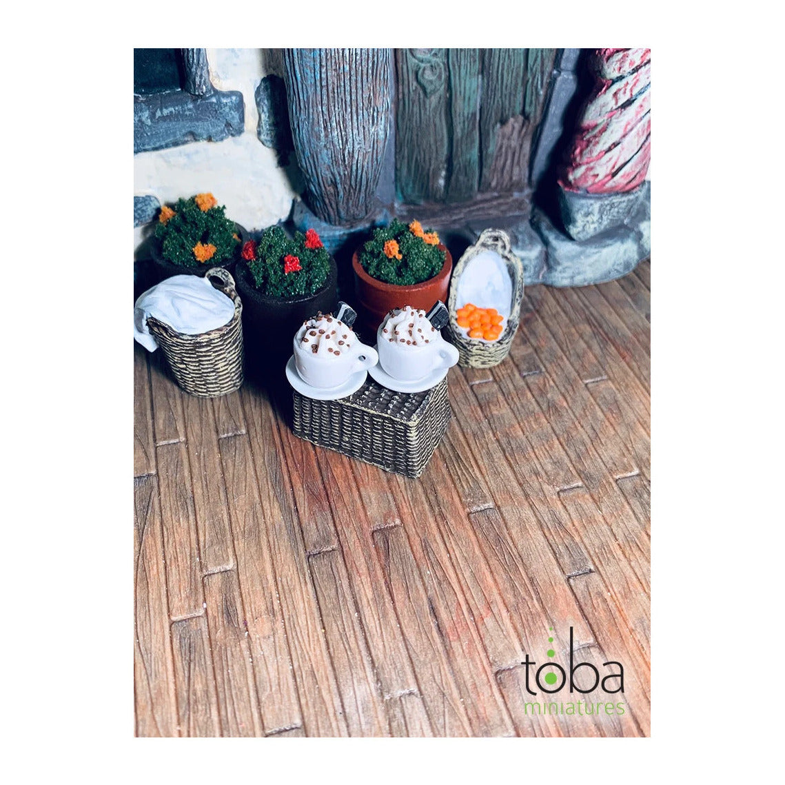 Toba Miniatures 1124 1/12 Scale Chocolate Cookie Lattes with Saucers (2)