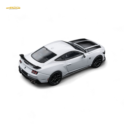 DCM Mustang Dark Horse - Crystal White - Black Wheels 1:64