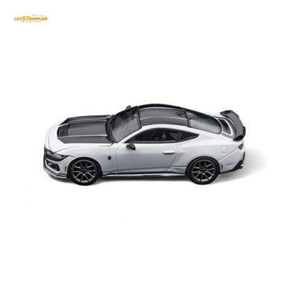 DCM Mustang Dark Horse Crystal White 1:64