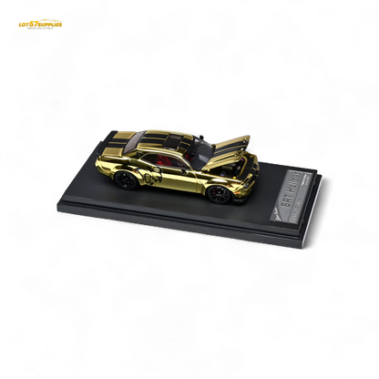 (Pre-Order) Stance Hunters Dodge Challenger SRT Hellcat - Gold 1:64