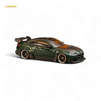 Street Weapon BMW G82 M4 Wide-Body Modified - Cangling Green Carbon Cover Special Edition 1:64