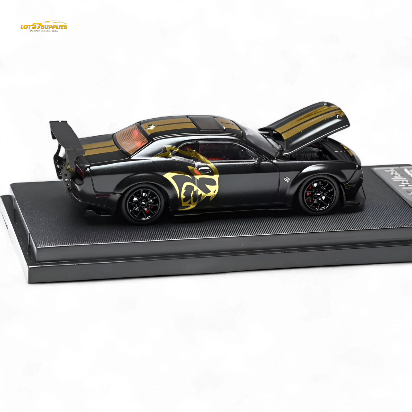 (Pre-Order) Stance Hunters Challenger SRT Hellcat - Midnight Eclipse 1:64
