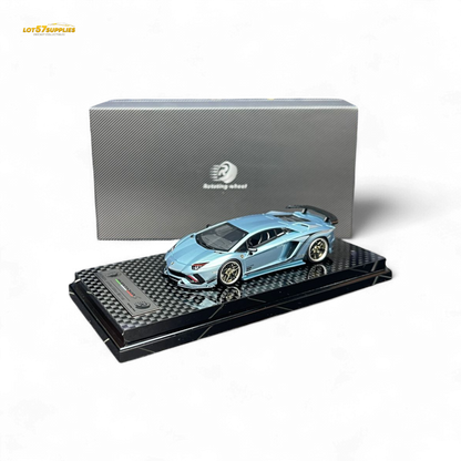 Rotating Wheel Lamborghini Aventador S - Ice Blue 1:64