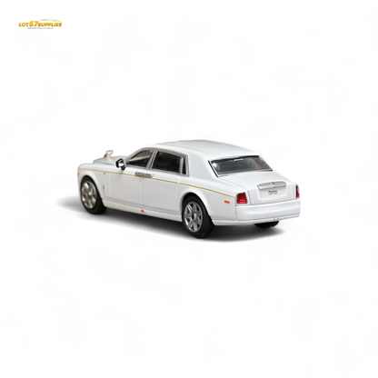 (Pre-Order) Street Weapon SW Rolls-Royce Phantom VII - White 1:64